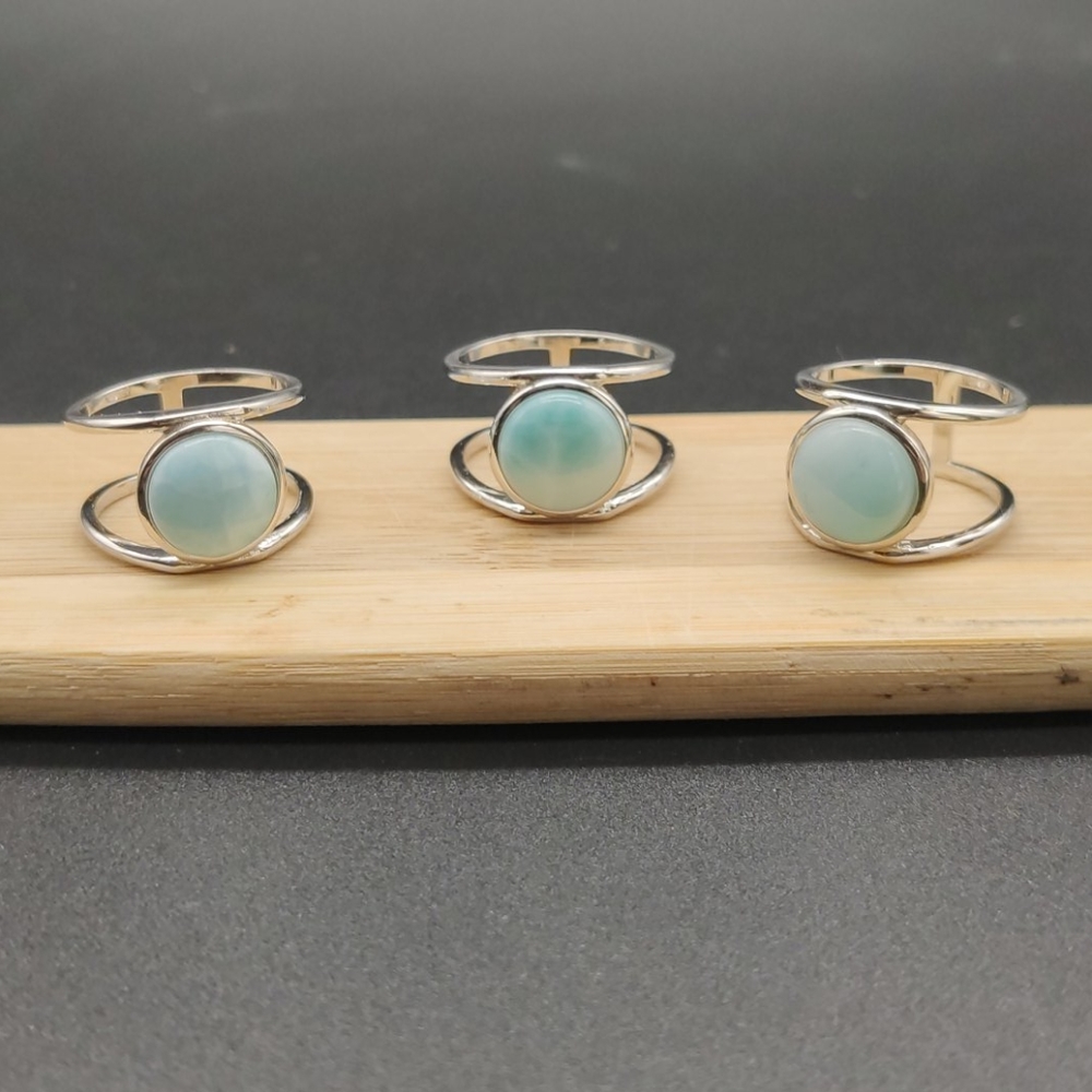 Beautiful Larimar Ring Designđ - Picture 1 of 8